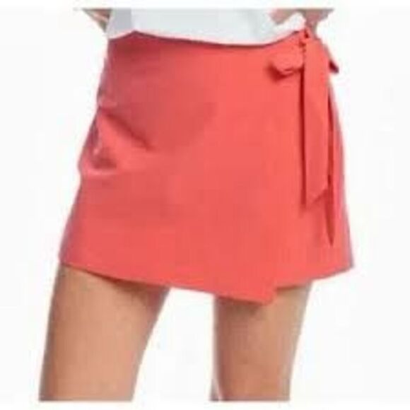 Southern Tide Dresses & Skirts - NWT Southern Tide Jourdan Performance Short In Heather Calypso Coral Size 6